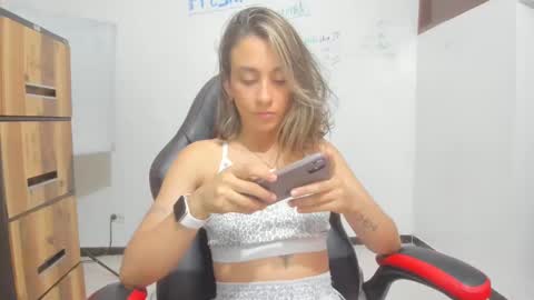Isa  --------- online show from 01.19.25