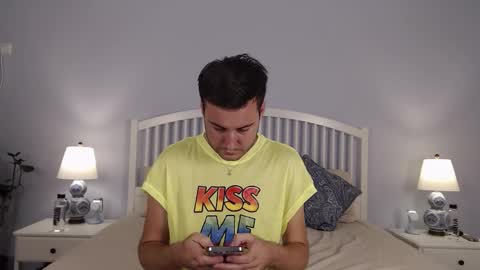 Justin Andrew online show from 09.13.25