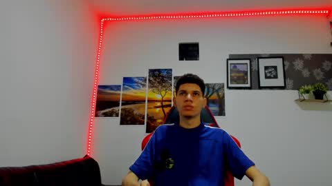 Snapshot of andrew_2811 chatting on 10.11.25 andrew_2811 online show from 10.11.25