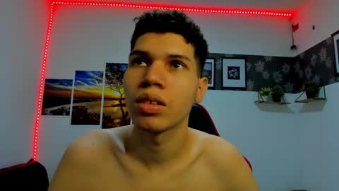 Snapshot of andrew_2811 chatting on 10.13.25 andrew_2811 online show from 10.13.25