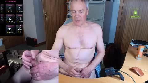 Snapshot of andrew_9999 chatting on 02.24.25 Andrew online show from 02.24.25