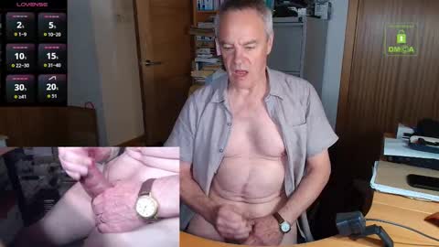 Snapshot of andrew_9999 chatting on 09.28.25 Andrew online show from 09.28.25