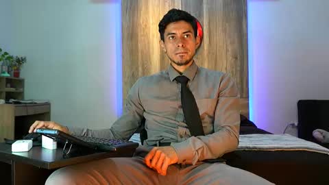 Andrew online show from 11.18.25