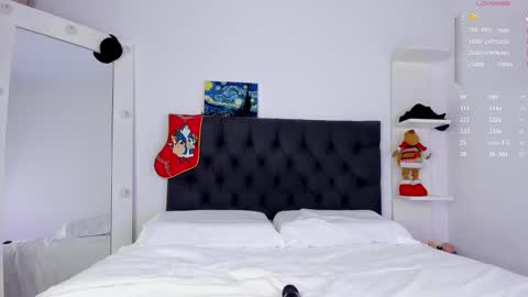 Snapshot of andrew_magic chatting on 12.08.24 ---     online show from 12.08.24