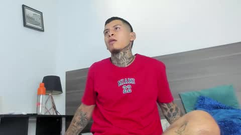 Snapshot of andrew_sanders69 chatting on 11.08.25 andrew_sanders69 online show from 11.08.25