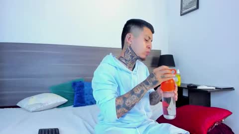 andrew_sanders69 online show from 11.09.25