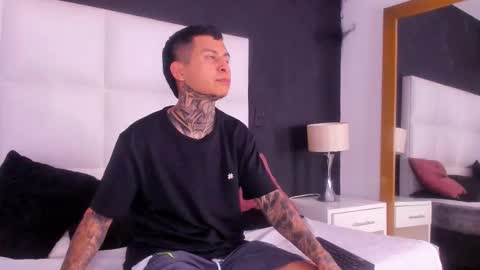 andrew_sanders69 online show from 01.13.26