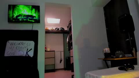 Andrew Johnson online show from 09.22.25