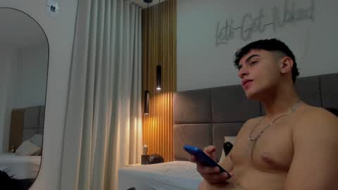 Andrewlamar21 online show from 12.04.24