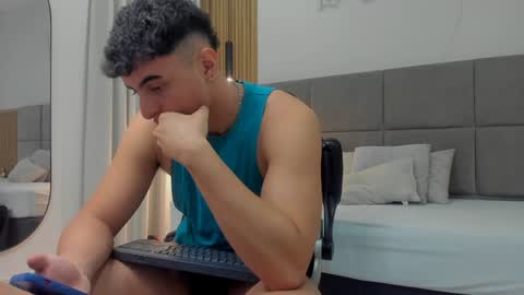 Andrewlamar21 online show from 12.04.24