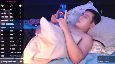 andrewmhilton_ online show from 01.01.25