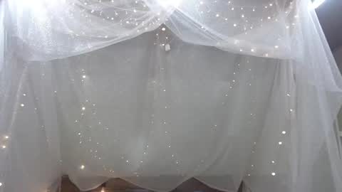 Snapshot of andrewsmile_ chatting on 12.23.24 ANDREW online show from 12.23.24