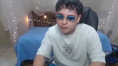 Snapshot of andrewsmile_ chatting on 12.26.24 ANDREW online show from 12.26.24