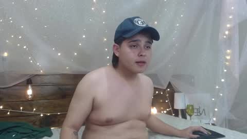 Snapshot of andrewsmile_ chatting on 01.16.25 ANDREW online show from 01.16.25