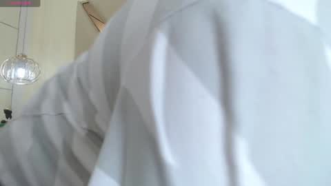 Snapshot of andrewsmile_ chatting on 01.27.25 ANDREW online show from 01.27.25