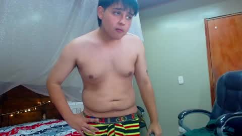 Snapshot of andrewsmile_ chatting on 02.09.25 ANDREW online show from 02.09.25