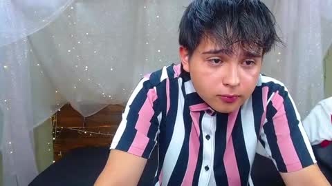 Snapshot of andrewsmile_ chatting on 03.01.25 ANDREW online show from 03.01.25