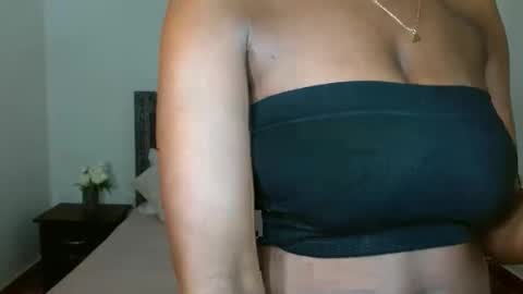 Snapshot of andrienna chatting on 10.22.25 Anna online show from 10.22.25