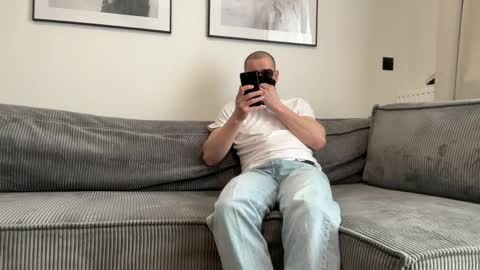 Snapshot of andrii3000 chatting on 04.19.26 andrii3000 online show from 04.19.26