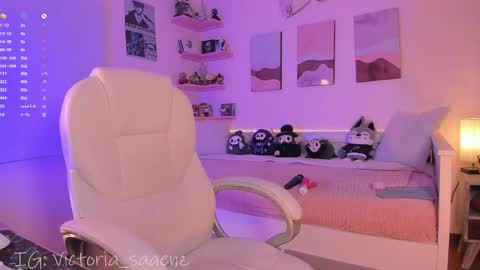 Victoria Senz  online show from 06.01.26