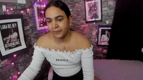 Snapshot of andrys_hot chatting on 03.04.26 Andrys online show from 03.04.26