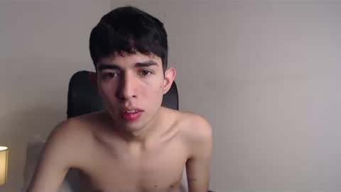 Snapshot of andy19_hot chatting on 02.22.25 andy19_hot online show from 02.22.25