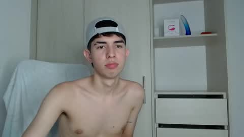 Snapshot of andy19_hot chatting on 10.23.25 andy19_hot online show from 10.23.25