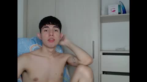 Snapshot of andy19_hot chatting on 10.26.25 andy19_hot online show from 10.26.25