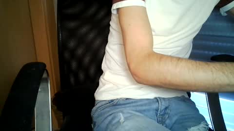 Snapshot of andy_24j chatting on 09.10.25 andy_24j online show from 09.10.25