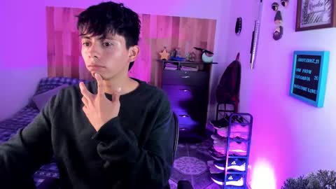 Snapshot of andy_guez_11 chatting on 12.02.24 andy_guez_11 online show from 12.02.24