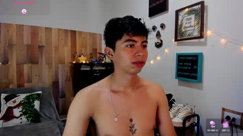 Snapshot of andy_guez_11 chatting on 12.18.24 andy_guez_11 online show from 12.18.24