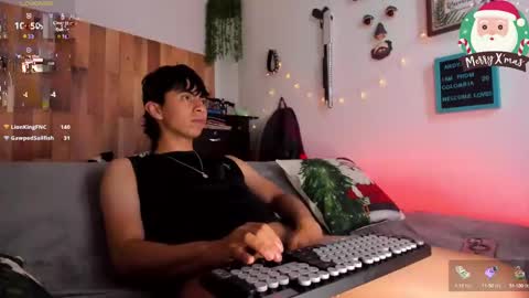 Snapshot of andy_guez_11 chatting on 12.23.24 andy_guez_11 online show from 12.23.24