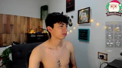 Snapshot of andy_guez_11 chatting on 12.28.24 andy_guez_11 online show from 12.28.24