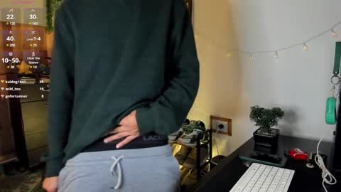 Snapshot of andy_guez_11 chatting on 01.26.25 andy_guez_11 online show from 01.26.25