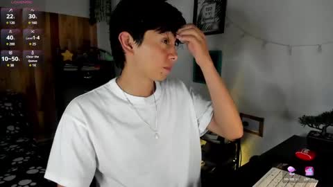 Snapshot of andy_guez_11 chatting on 01.28.25 andy_guez_11 online show from 01.28.25