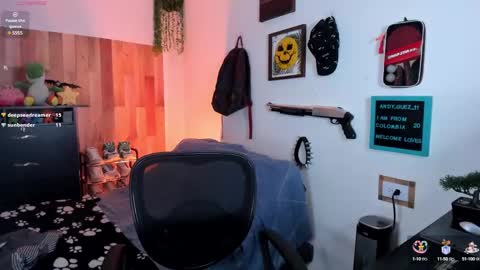 Snapshot of andy_guez_11 chatting on 02.12.25 andy_guez_11 online show from 02.12.25