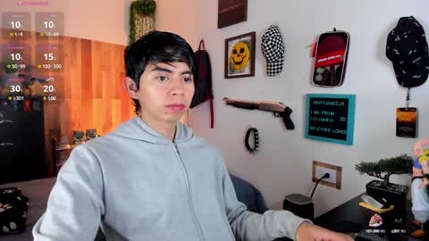 Snapshot of andy_guez_11 chatting on 02.27.25 andy_guez_11 online show from 02.27.25