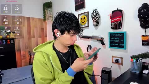 Snapshot of andy_guez_11 chatting on 03.03.25 andy_guez_11 online show from 03.03.25