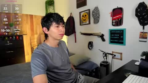 Snapshot of andy_guez_11 chatting on 03.05.25 andy_guez_11 online show from 03.05.25