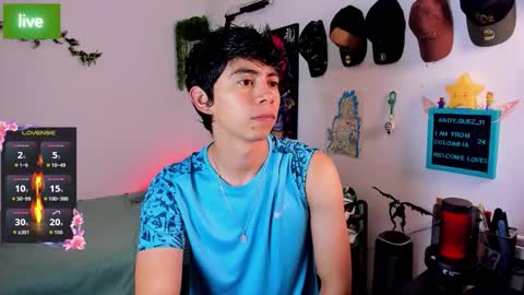 Snapshot of andy_guez_11 chatting on 09.23.25 andy_guez_11 online show from 09.23.25