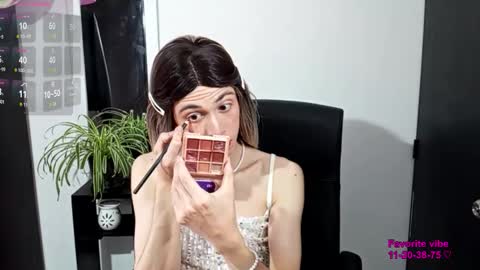 Snapshot of andy_vander chatting on 02.08.26 Andy van der Rose online show from 02.08.26