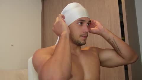 Snapshot of andy_weld chatting on 10.13.25 my onlyfans     online show from 10.13.25