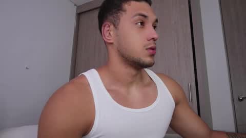 Snapshot of andy_weld chatting on 10.22.25 my onlyfans     online show from 10.22.25