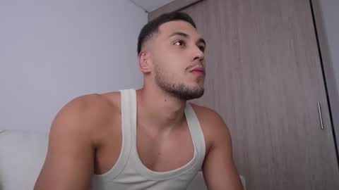 Snapshot of andy_weld chatting on 10.27.25 my onlyfans     online show from 10.27.25