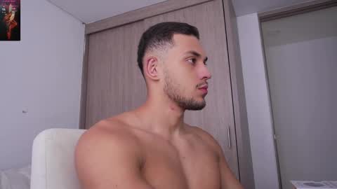 Snapshot of andy_weld chatting on 10.28.25 my onlyfans     online show from 10.28.25