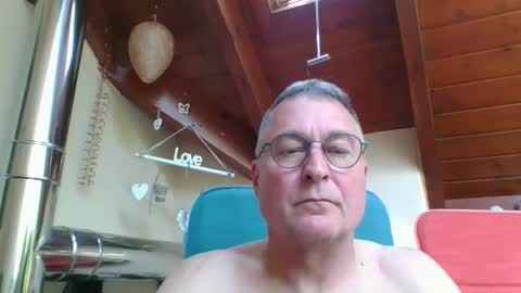 Snapshot of andybayern chatting on 05.22.26 andybayern online show from 05.22.26