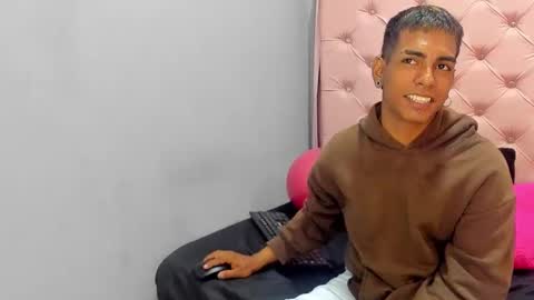 andyclouds21 online show from 10.12.25