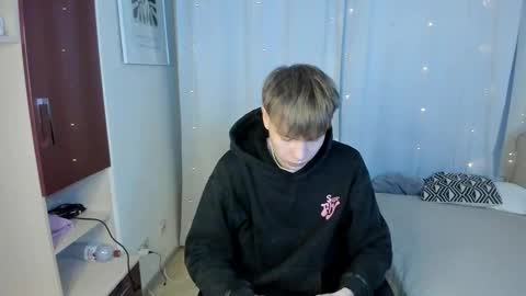 Snapshot of andyjey_ chatting on 09.29.25 Mandy and Andy online show from 09.29.25