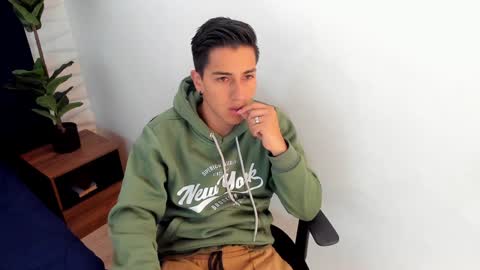Andy Joy  online show from 01.10.25