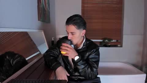 Snapshot of andyjoy_ chatting on 10.31.25 Andy Joy online show from 10.31.25